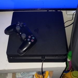 Ps4 slim